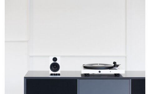 Pro-Ject Juke Box E OM5E Czerwony Gramofon All-in-One z Bluetooth