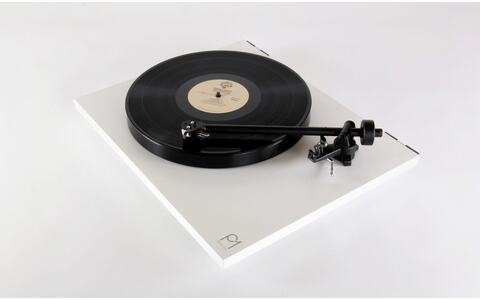 Biały Gramofon Z Wkładką Carbon Rega P1 Planar 1