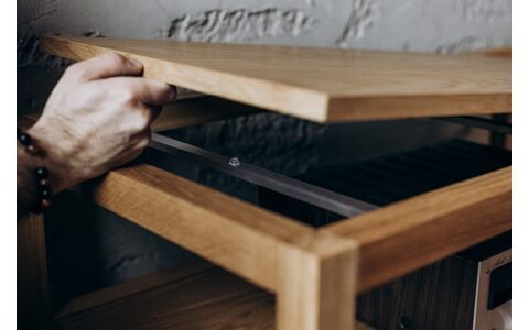 Stolik Hi-Fi Out Audio HiFi rack MODEL 040 inside