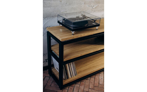 Stolik Hi-Fi Out Audio HiFi rack MODEL 060 upper shot