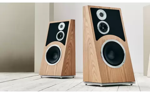 Kolumny Podłogowe Audiovector Trapeze Reimagined Czarne banner