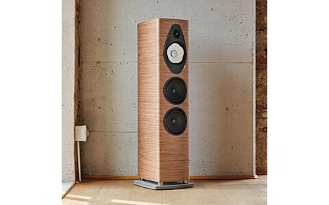 Sonus Faber SONETTO V G2 Wallnut lifestyle