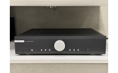 Wzmacniacz Zintegrowany Musical Fidelity M2SI Czarny OUTLET
